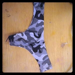 COPY - Camo thong